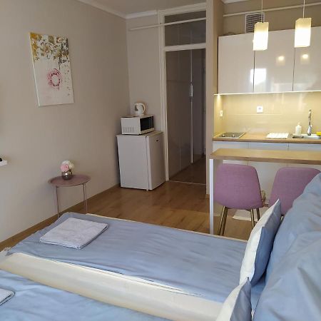 Lia Apartman Apartment Nyíregyháza Екстериор снимка